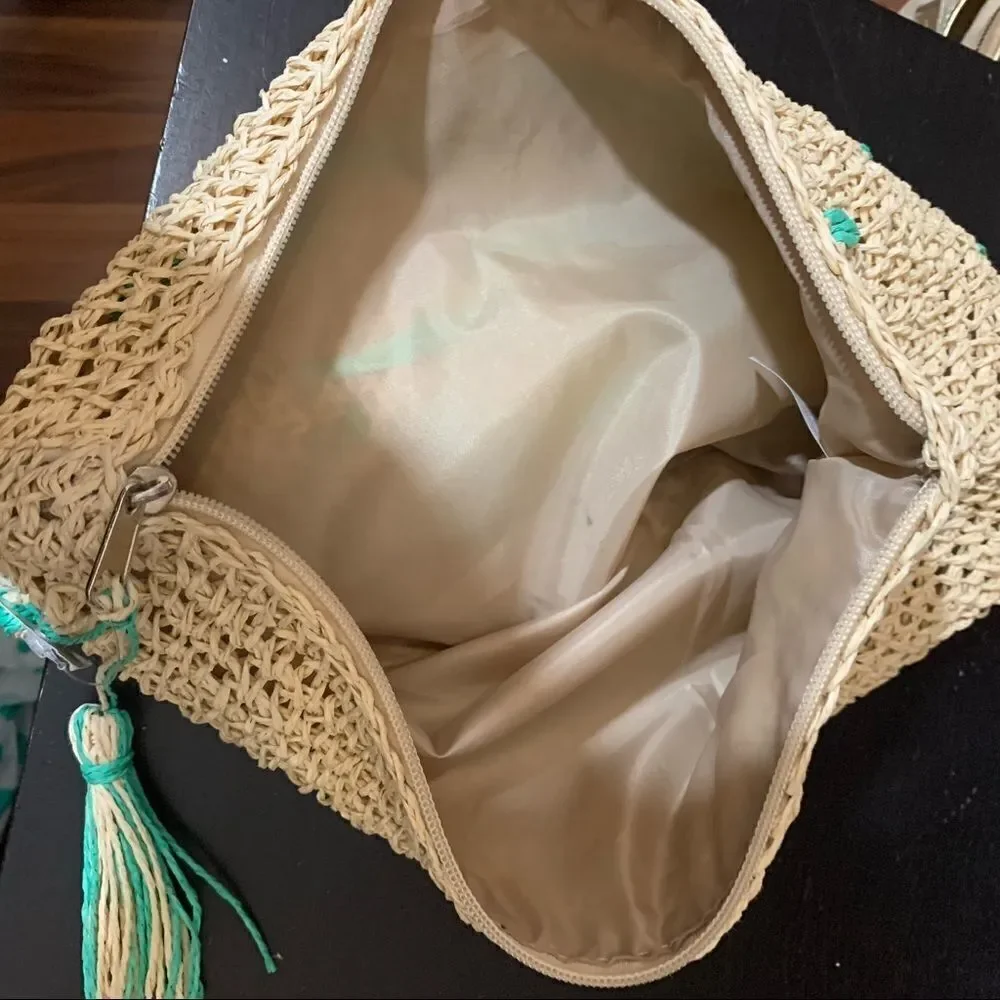 ‎Woven Cosmetic Bag